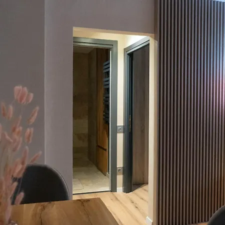 Cosy 2 In The Center Of The *