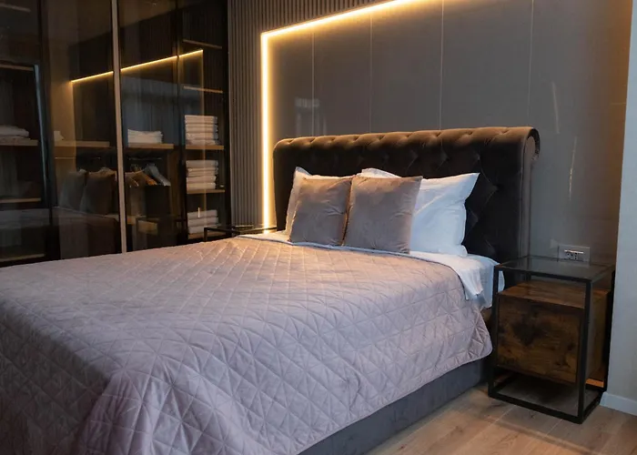 Cosy 2 In The Center Of The * بوخارست